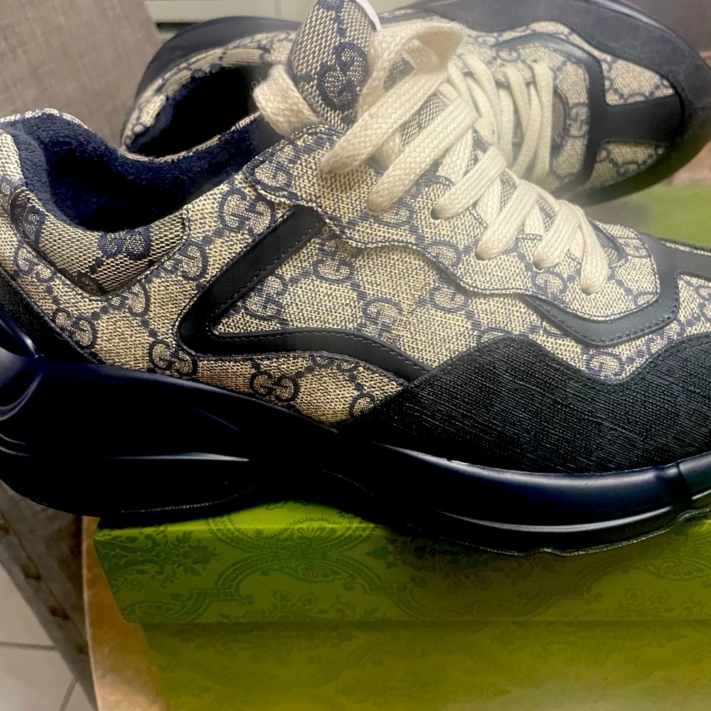 Gucci Black and Cream Patterned Sneakers - Picture 3 of 4